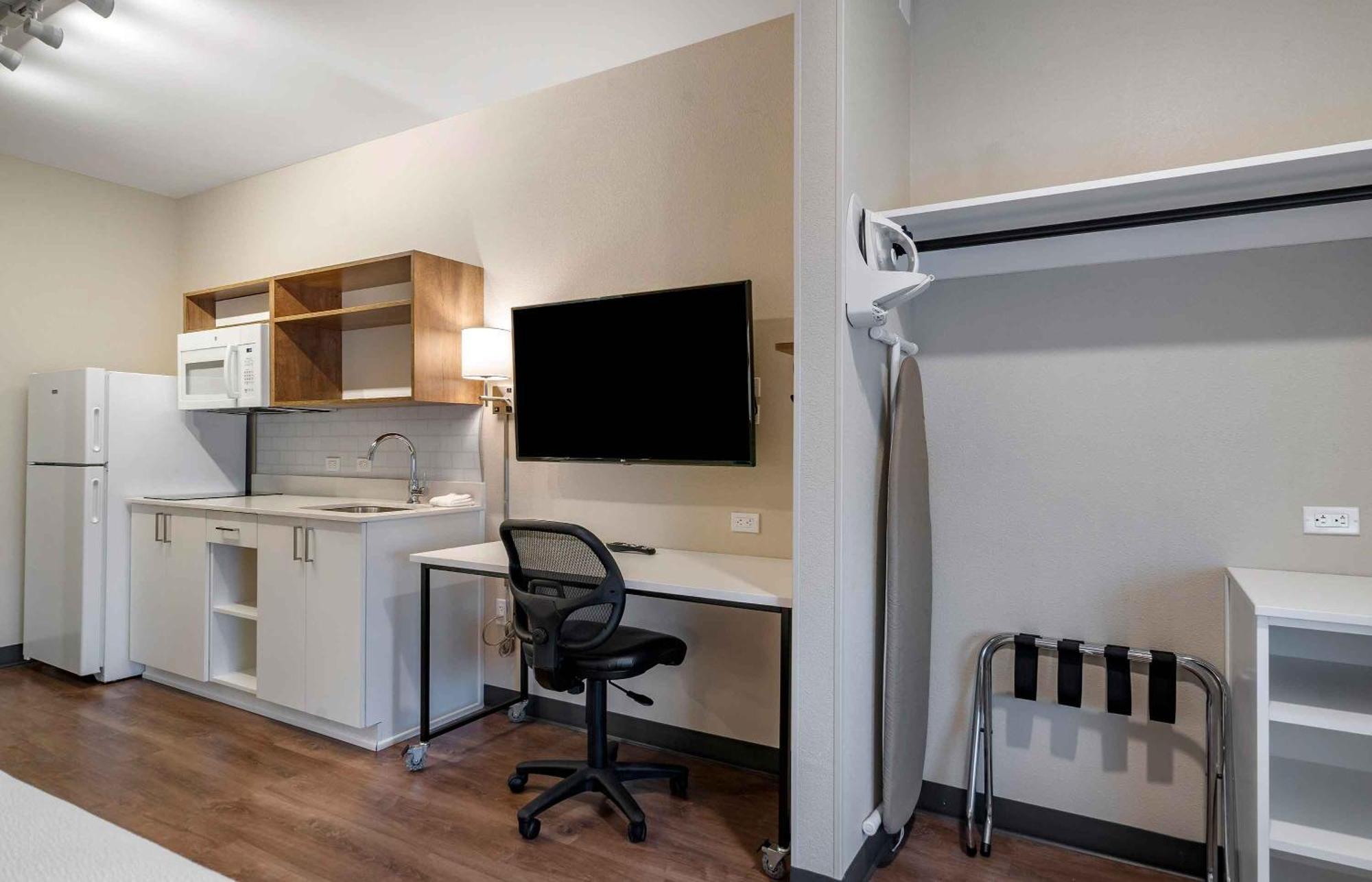 Extended Stay America Premier Suites - Fort Myers - Airport מראה חיצוני תמונה